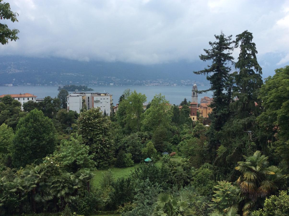Hotel Villa Della Quercia Verbania Kültér fotó
